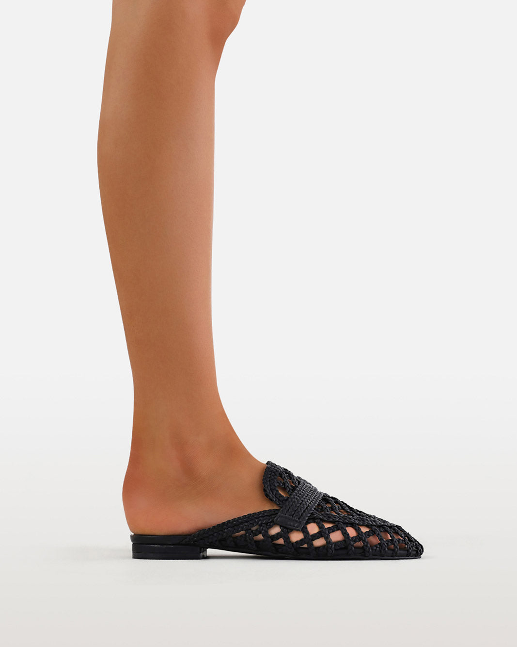FREDDI - BLACK-Flats-Billini-Billini