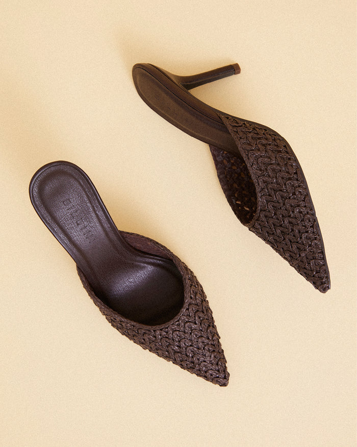 GARNETTE - CHOCOLATE-PUMPS-Billini-Billini