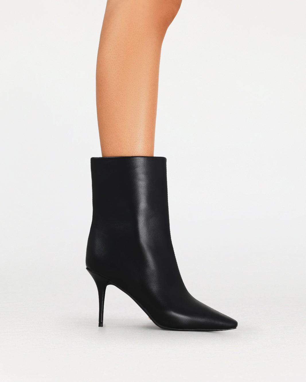 GRACELYNN - BLACK-Boots-Billini-Billini