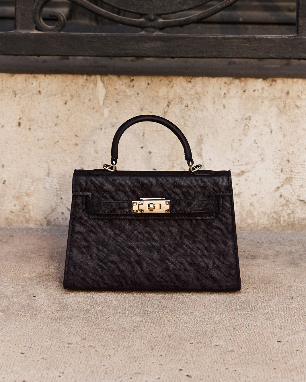 HARIETTE HANDLE BAG - DARK CACAO SAFFIANO-Handbags-Billini-Billini