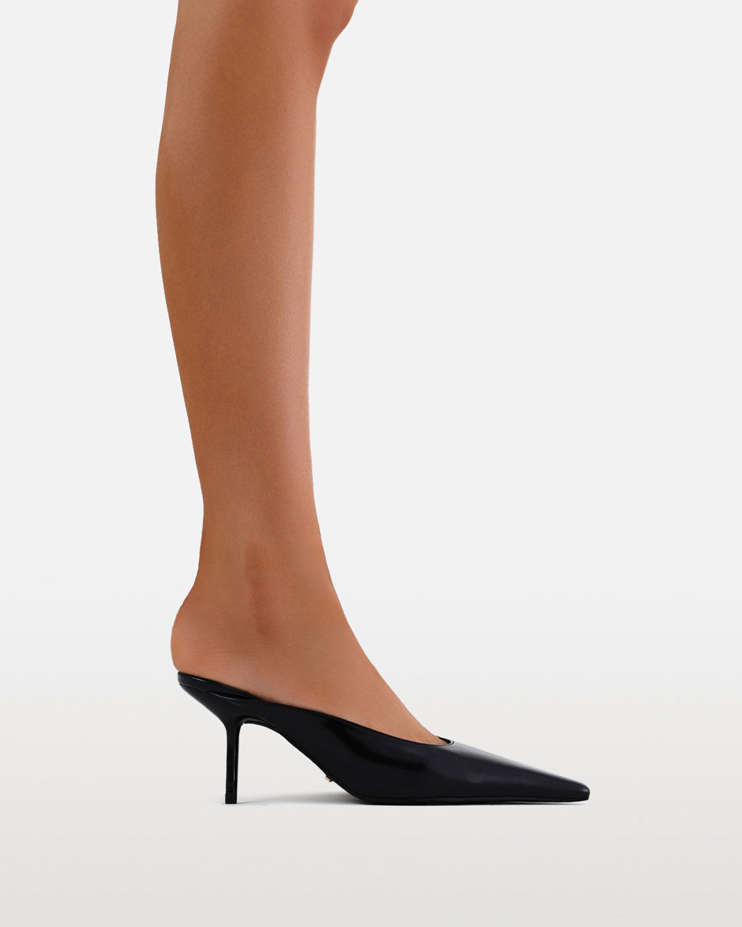 HENRIETA - BLACK GLOSS-PUMPS-Billini-Billini