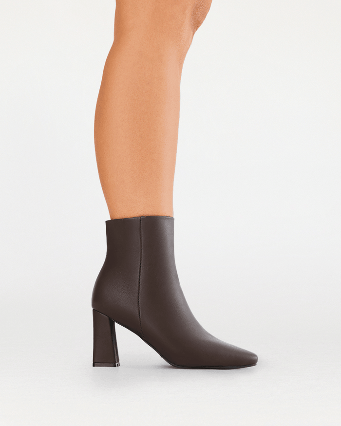 INDEERA CURVE - CHOCOLATE-Boots-Billini-Billini