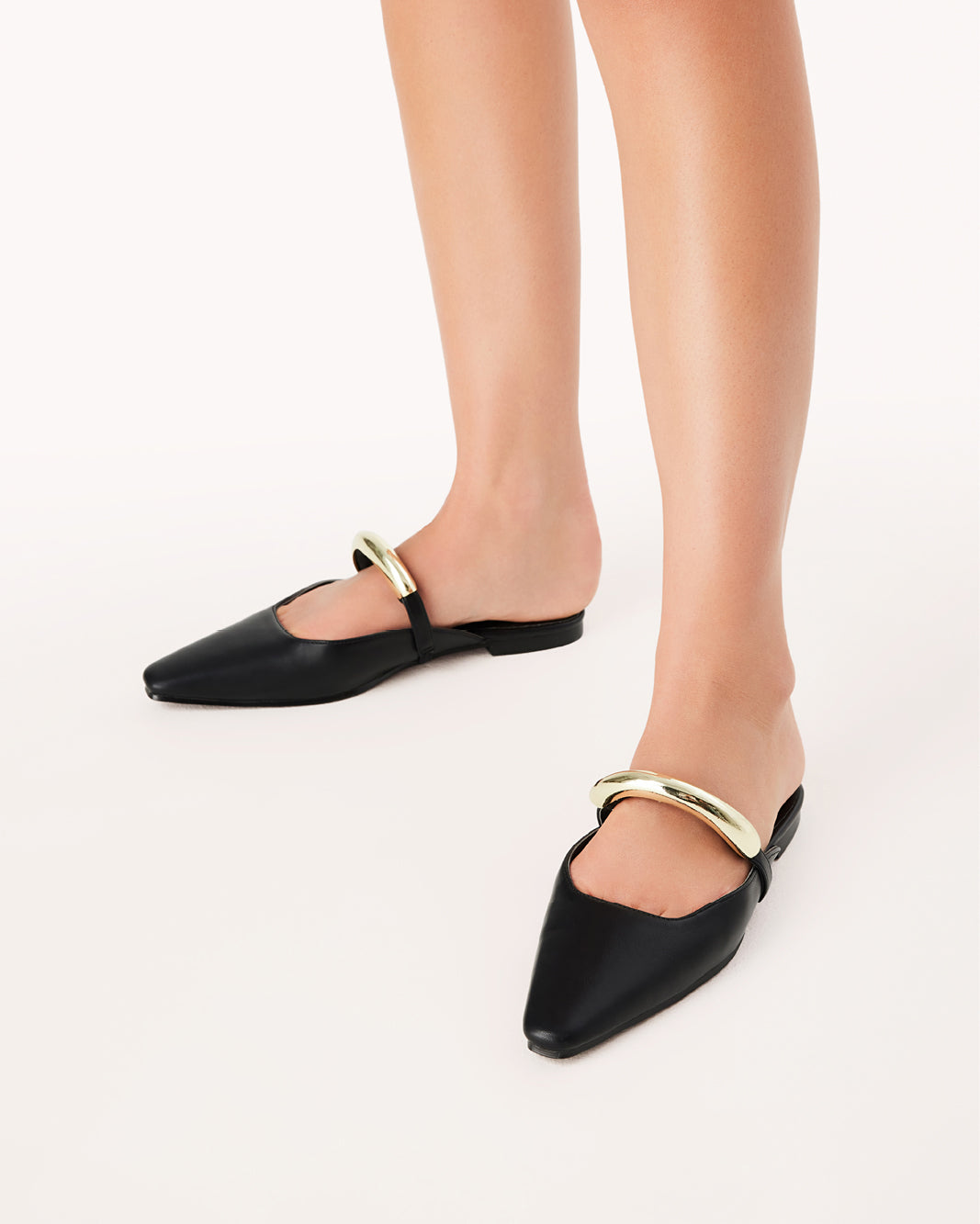 MERCER - BLACK-Flats-Billini-Billini