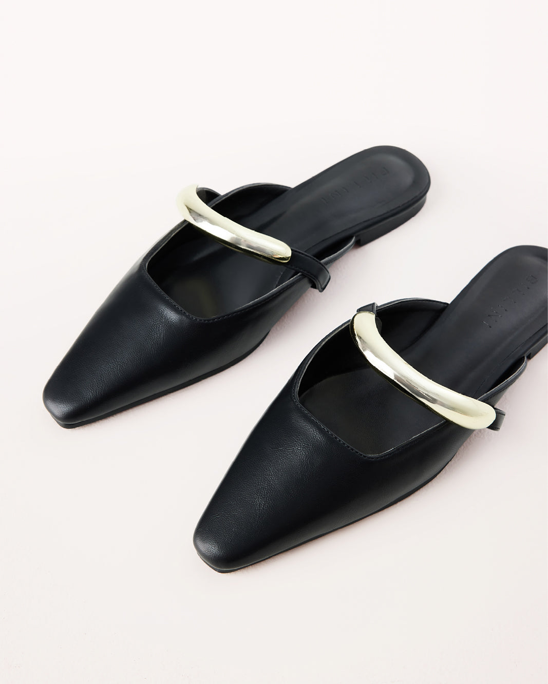 MERCER - BLACK-Flats-Billini-Billini
