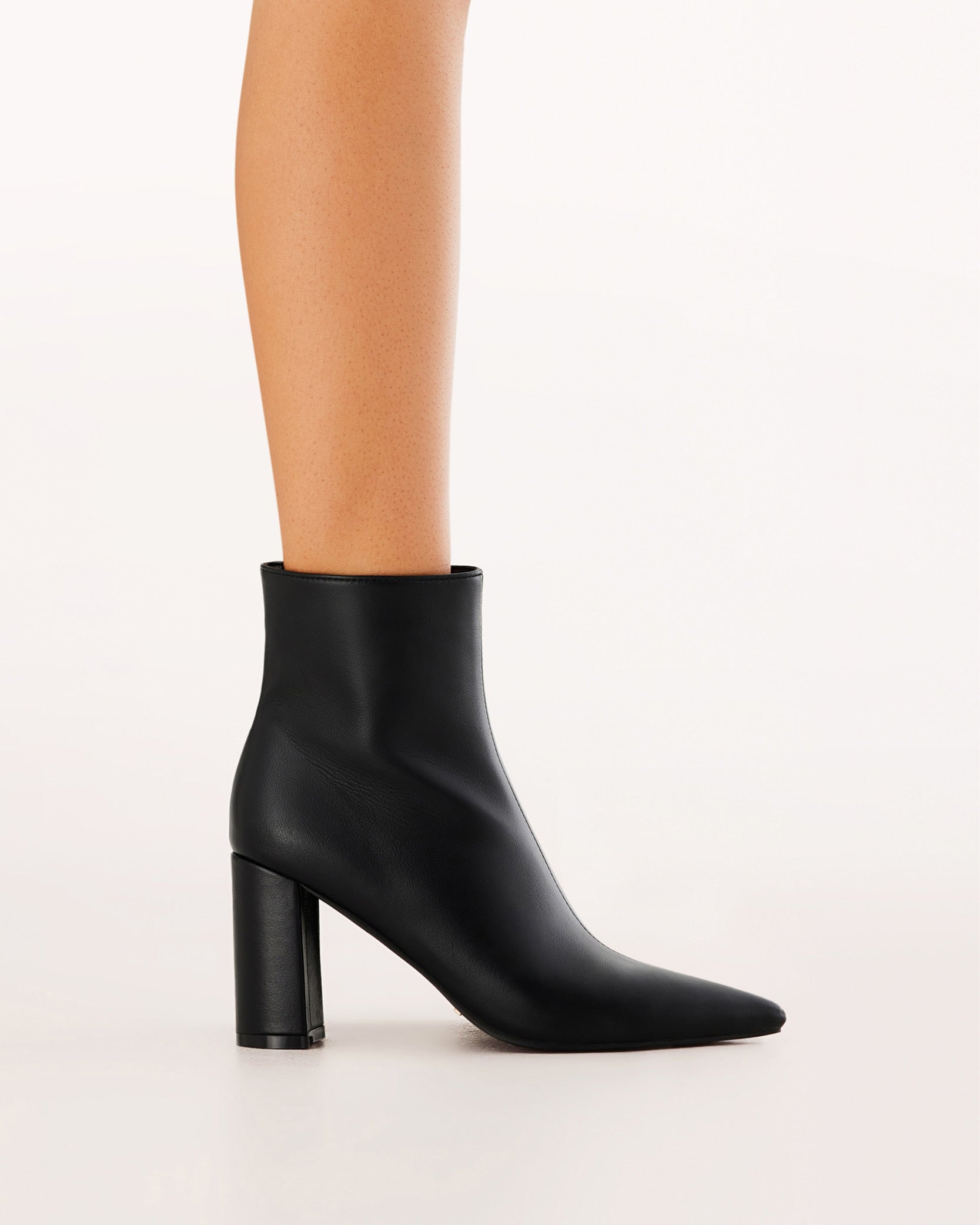 NICOLETTA - BLACK-Boots-Billini-Billini
