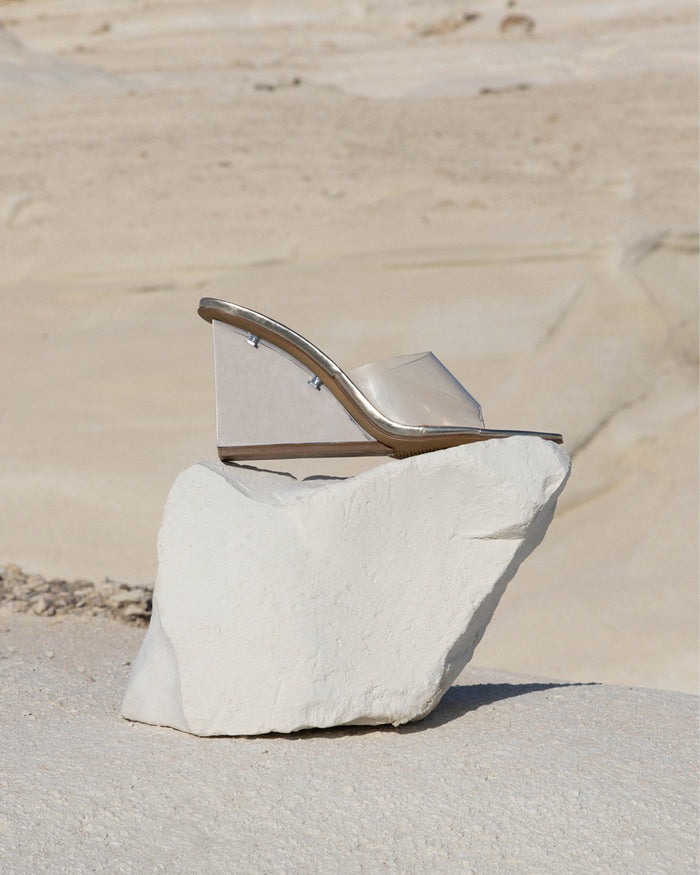 NYDIA - CLEAR-LIGHT GOLD SHINE-Wedges-Billini-Billini