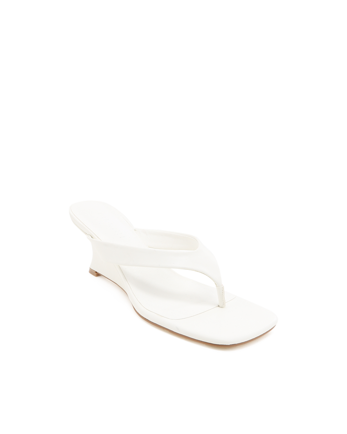 QASIM - WHITE-Wedges-Billini-Billini