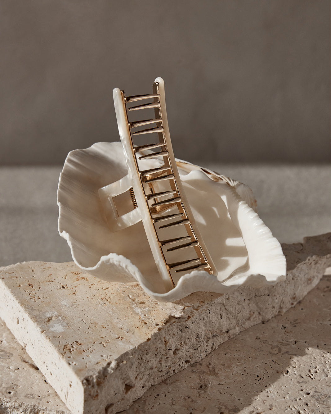 RESIN METAL CLAW CLIP - PEARL-HAIR ACCESSORY-Billini-O/S-Billini