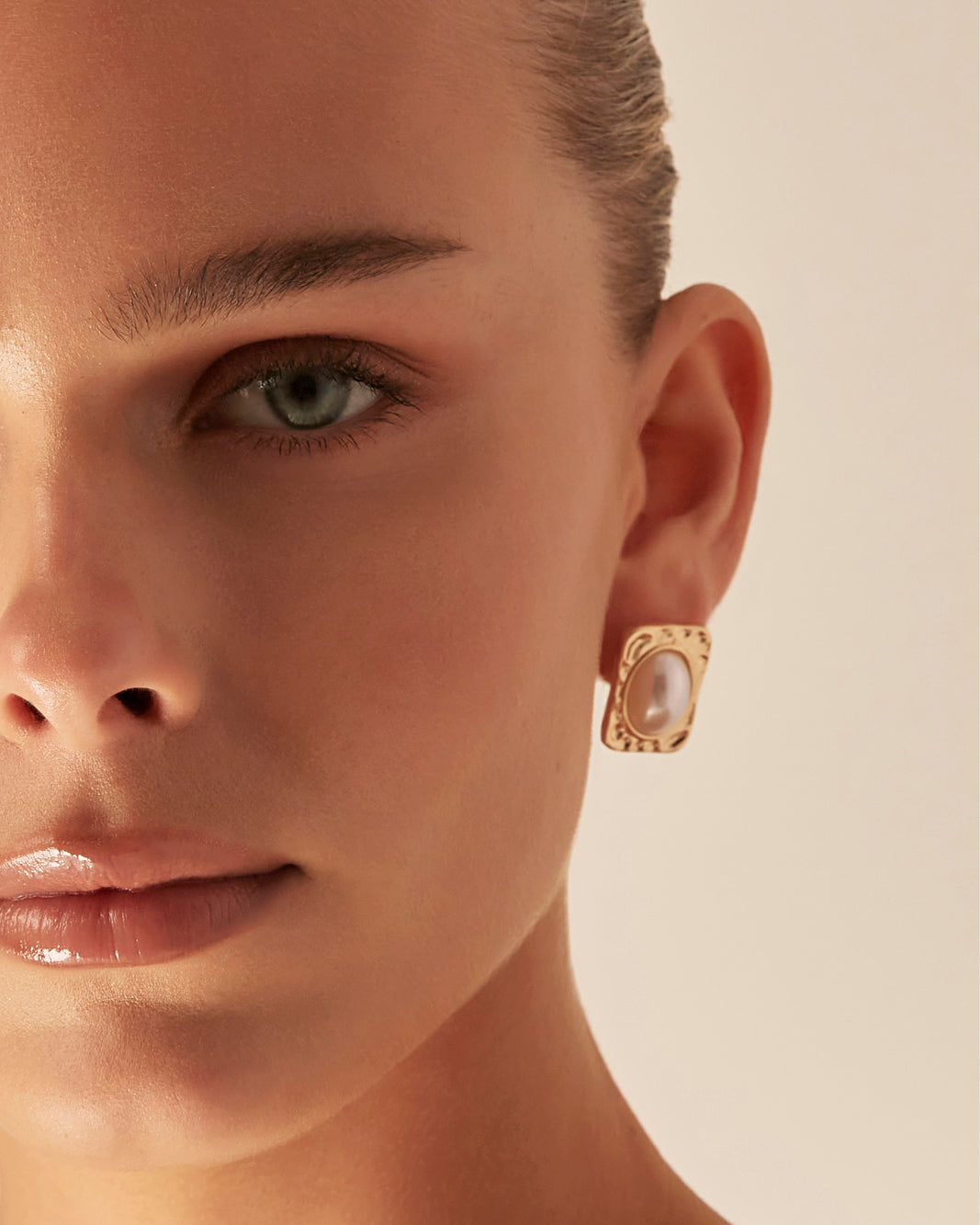 SASCHA EARRINGS - GOLD-PEARL-JEWELLERY-Billini-Billini