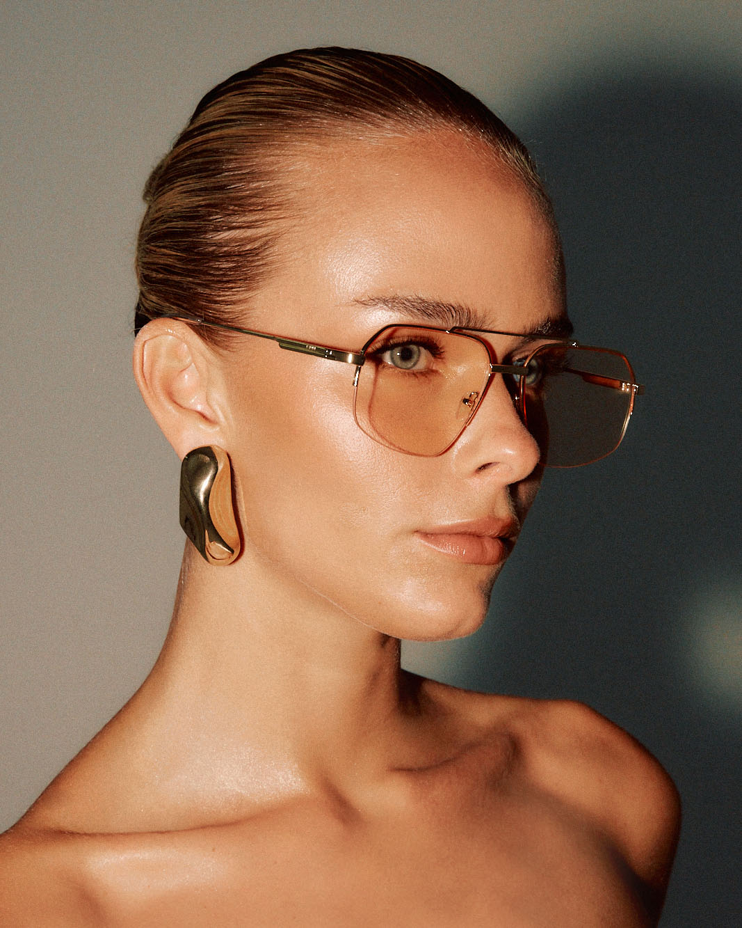 THE HOOPER - GOLD-LIGHT PEACH-SUNGLASSES-BANBE-Billini