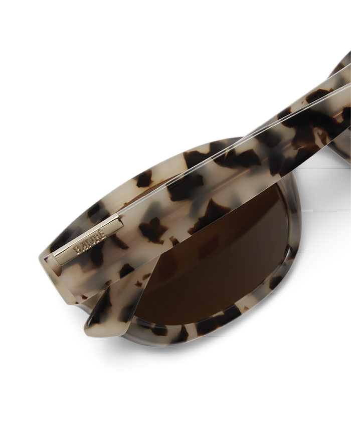 THE PAIGE - BLONDE TORT-CHOCOLATE-SUNGLASSES-BANBE-Billini