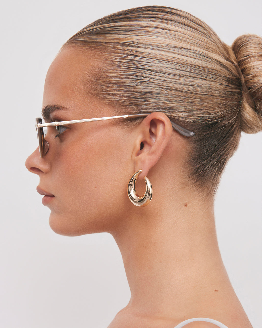 THE RAE - TAUPE-BROWN-SUNGLASSES-BANBE-Billini