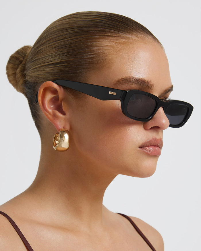 THE SOPHIA - BLACK-BLACK-SUNGLASSES-BANBE-Billini