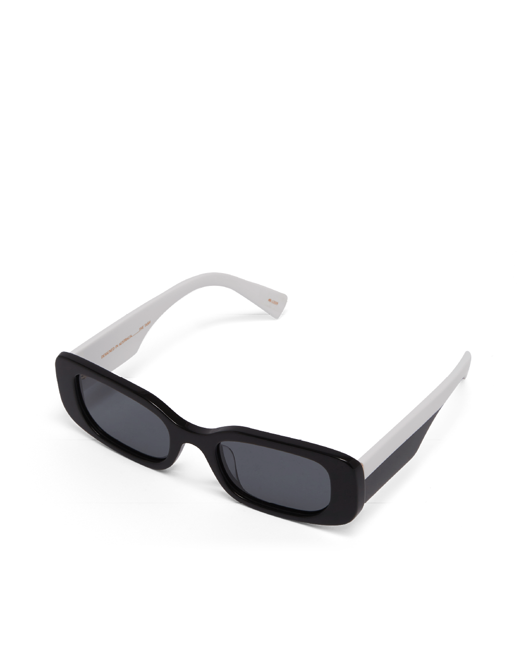THE TASH - BLACK-WHITE-BLACK-SUNGLASSES-BANBE-Billini