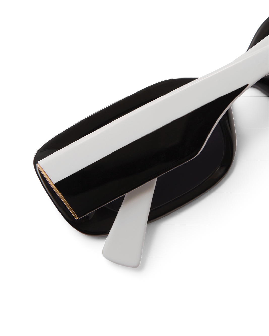 THE TASH - BLACK-WHITE-BLACK-SUNGLASSES-BANBE-Billini