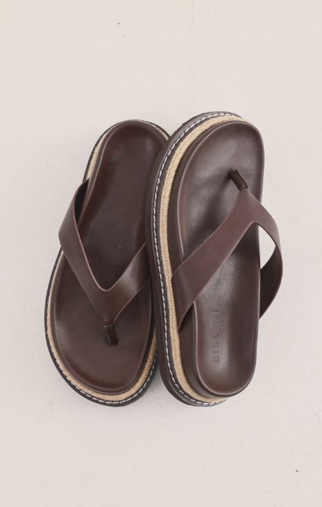 THONG SANDALS