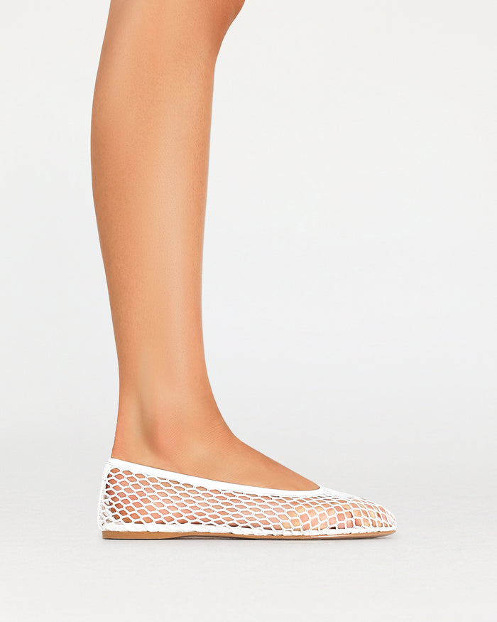 YSABELLA - WHITE-Flats-Billini-Billini