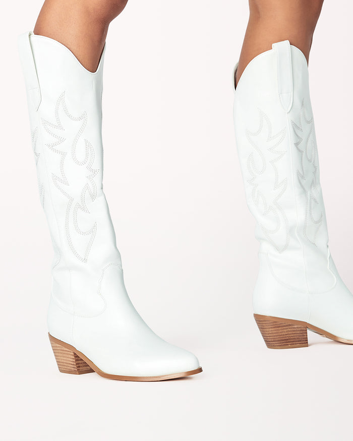 URSON - WHITE-Boots-Billini-Billini